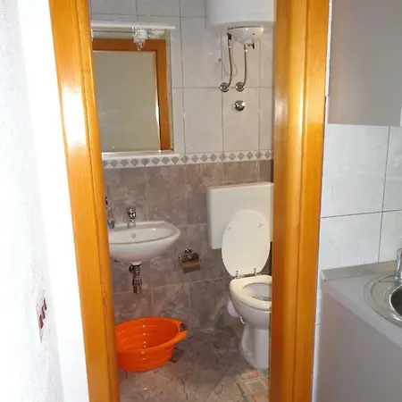 Rados * Lokva Rogoznica